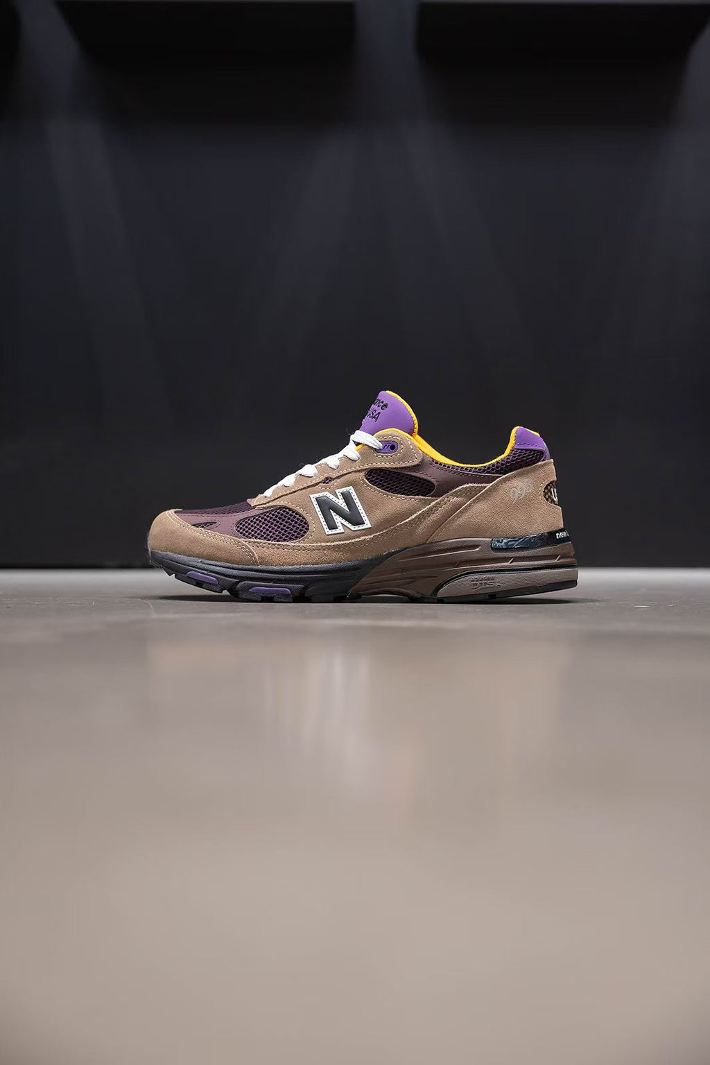 NB2U993MU