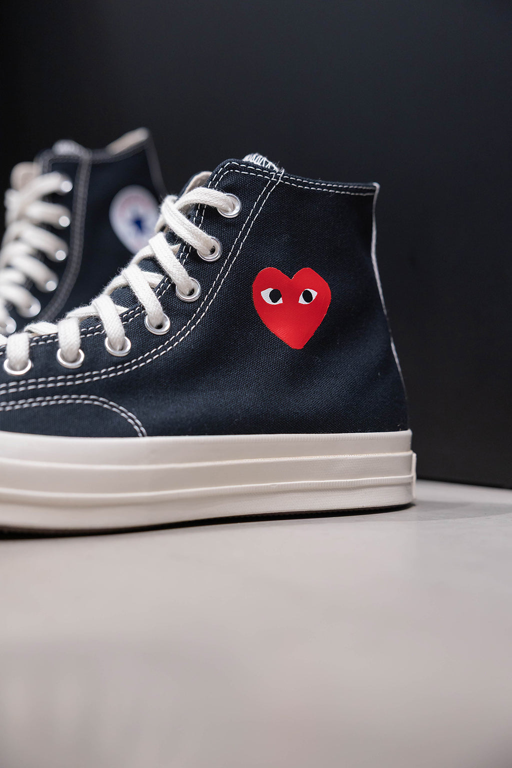 CHUCK 70 CDG HI BLACK/RED/EGRET