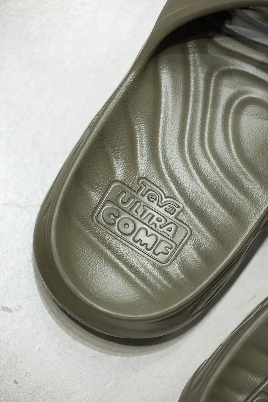 2501 U APRETRAIL SLIDE DARK OLIVE