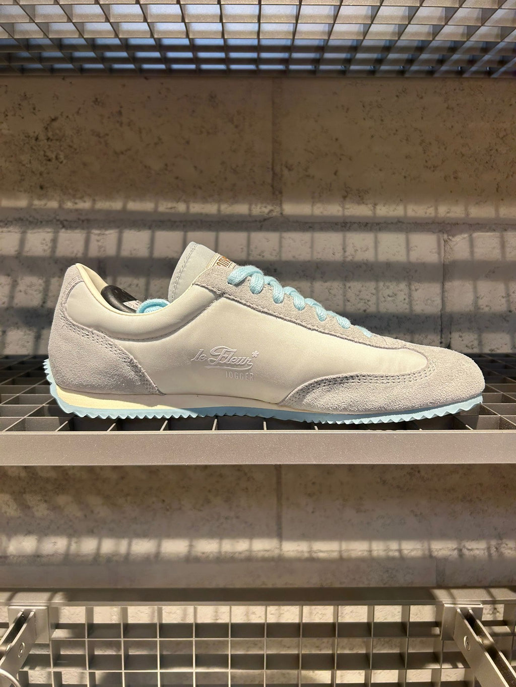 JOGGER OX FOGGY DEW/MIRAGE GRAY